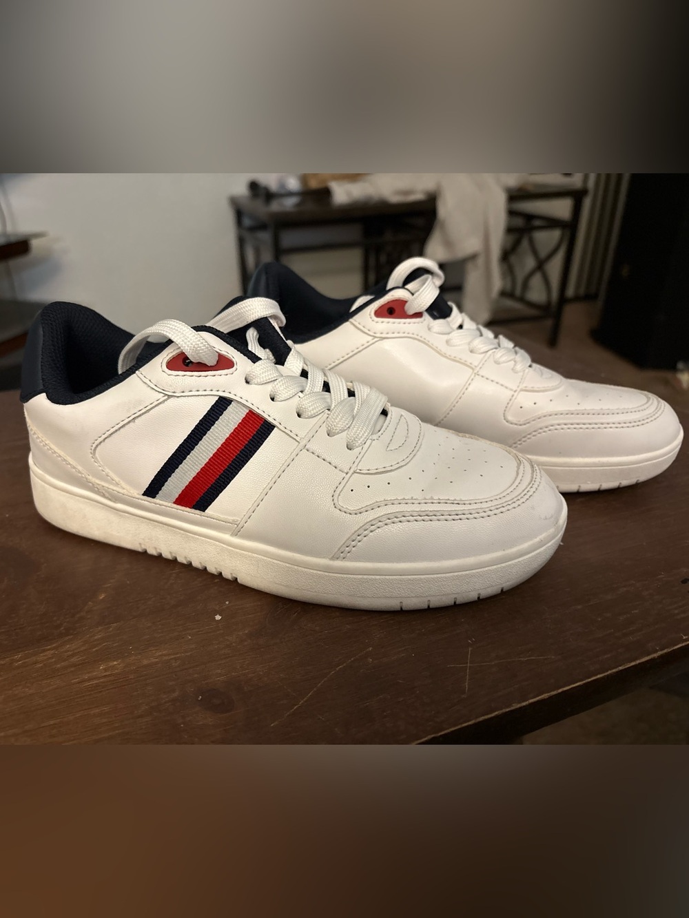 Tommy Hilfiger sneakers